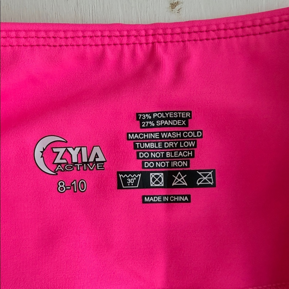 ZYIA Vibrant Hot Pink Women’s Capri Leggings - Picture 2 of 11